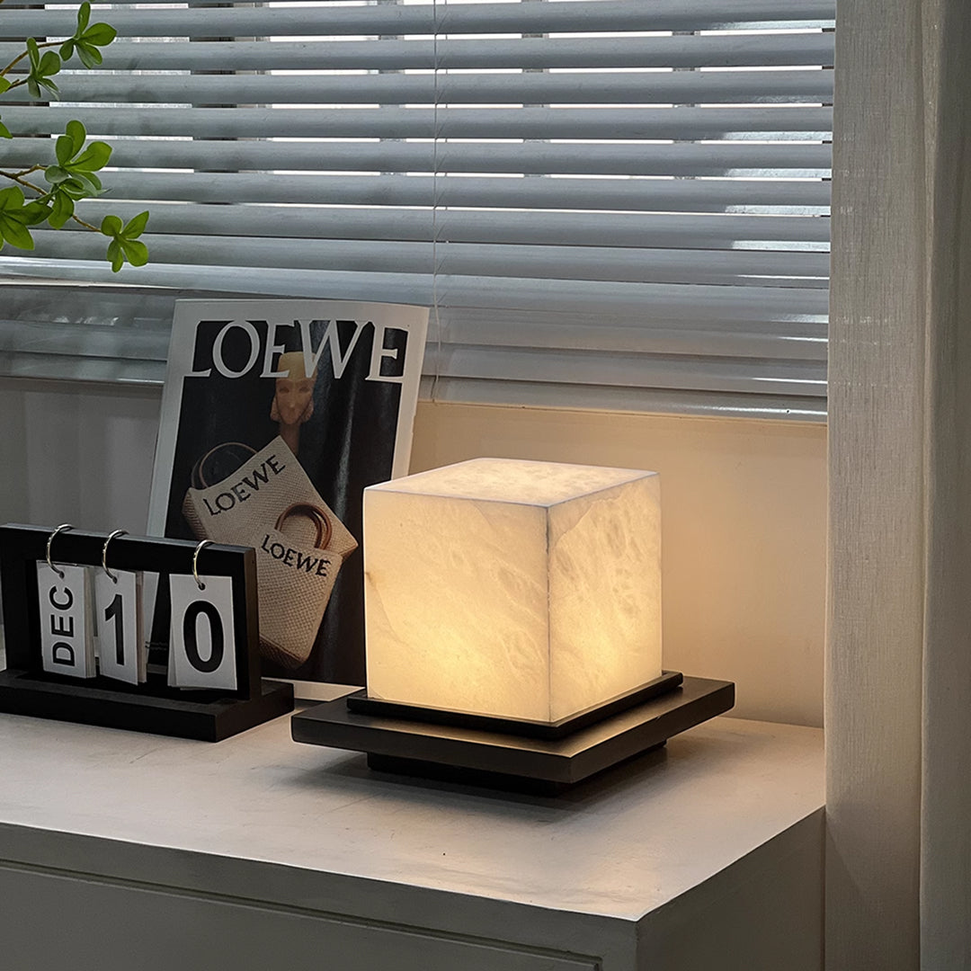 Tess Table Lamp